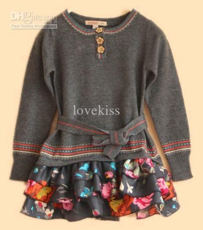 Warm Fall/Winter Dress "Yara" in grey with wood buttons 40 Euro